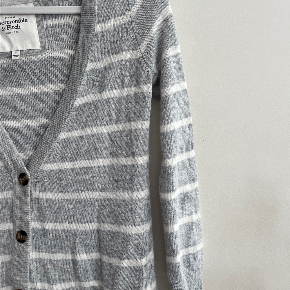 Abercrombie & Fitch Striped Cardigan Rabbit Angora Y2k 2010s Twilight Preppy - Picture 4 of 5